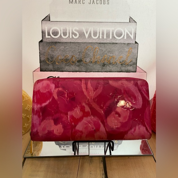 EUC Louis Vuitton vernis IKAT long zip wallet, GORGEOUS! AUTHENTICATED B… - Picture 2 of 16